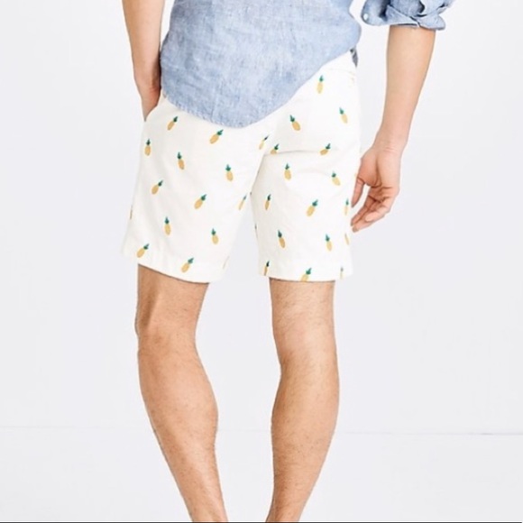 Like new Mens J. Crew Gramercy Pineapple Shorts size 31 - Picture 2 of 4